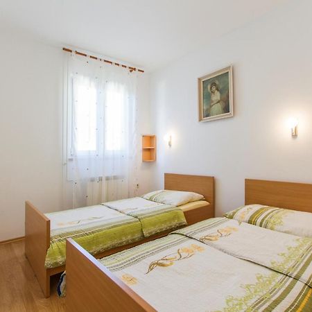 Apartments With A Parking Space Vinez, Labin - 11851 Exterior photo